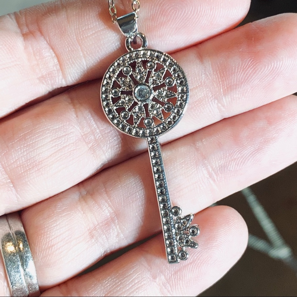 SILVER & CRYSTAL key pendant necklace